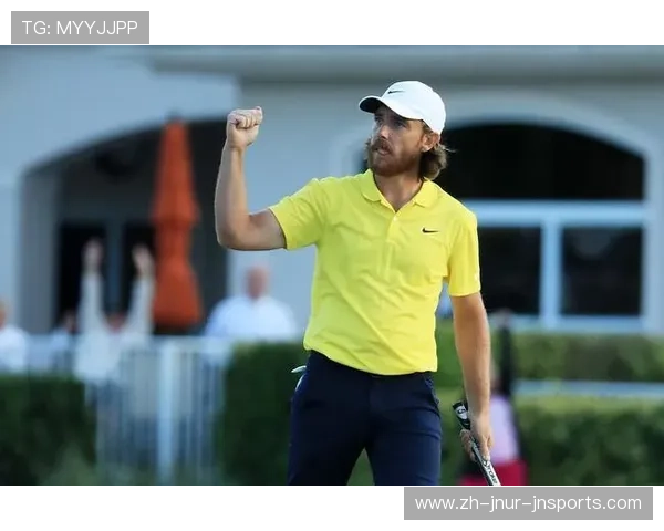 三杆洞竞赛莱伊捧杯弗利特伍德儿子可爱表现抢走风头